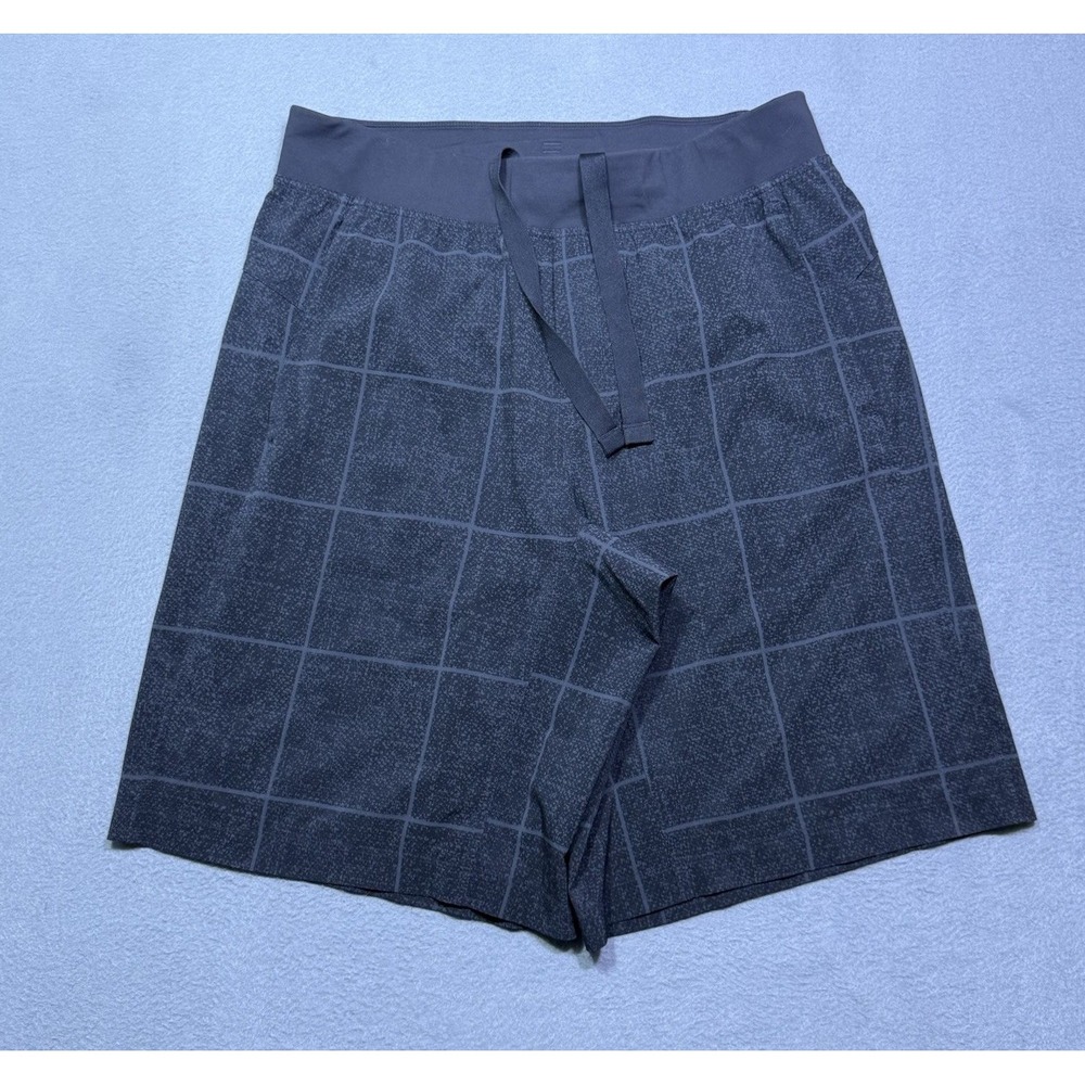Lululemon Shorts Mens L Performance Athleisure Normcore 11" Inseam Black